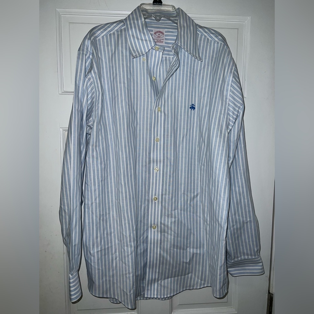 Whit and Blue striped Brooks Brothers button down shirt size (M)